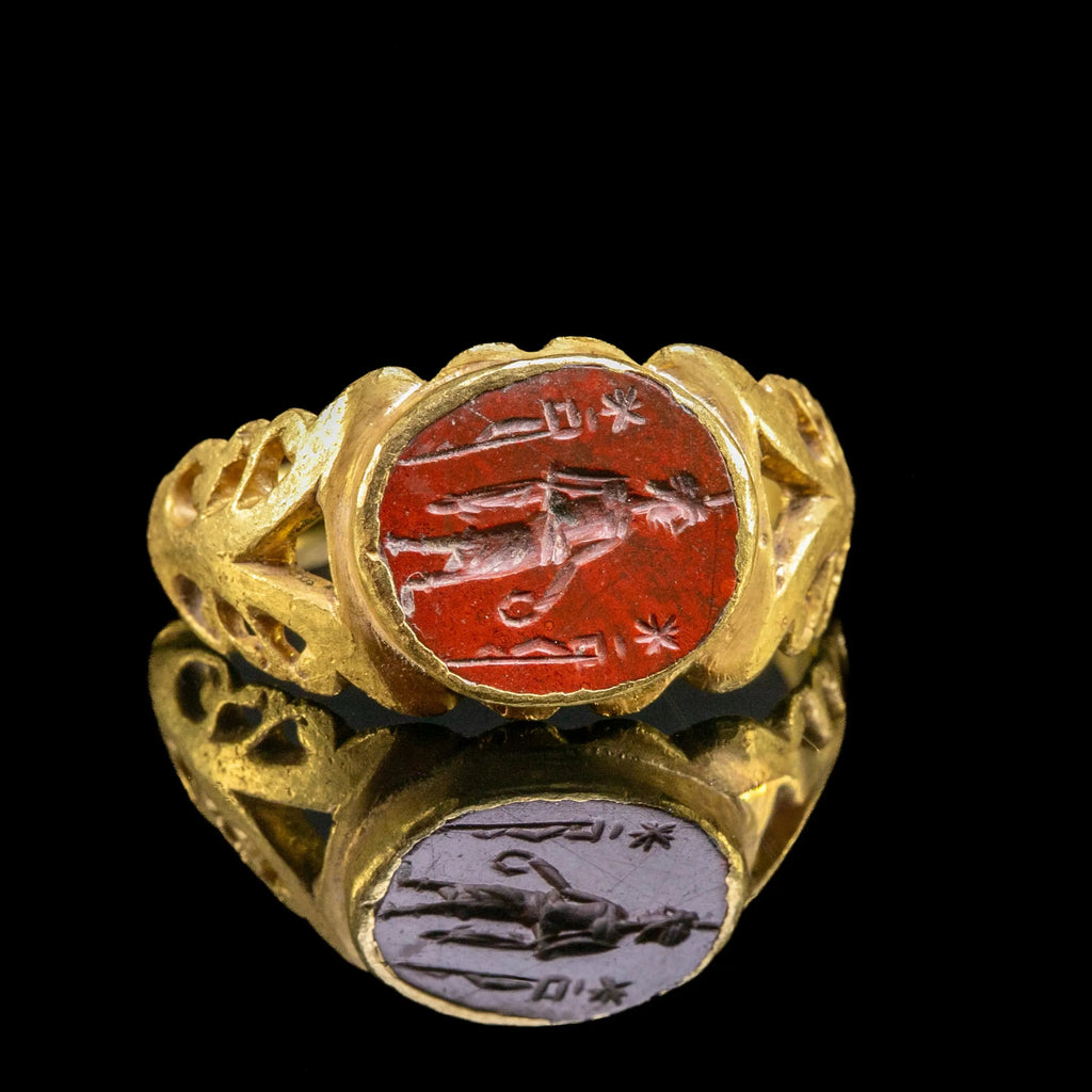 Roman Gold Ring with Red Jasper Intaglio – “Sol Invictus” (2nd–3rd c. AD) – EU 57 / US 8 - Aurora Antiqua