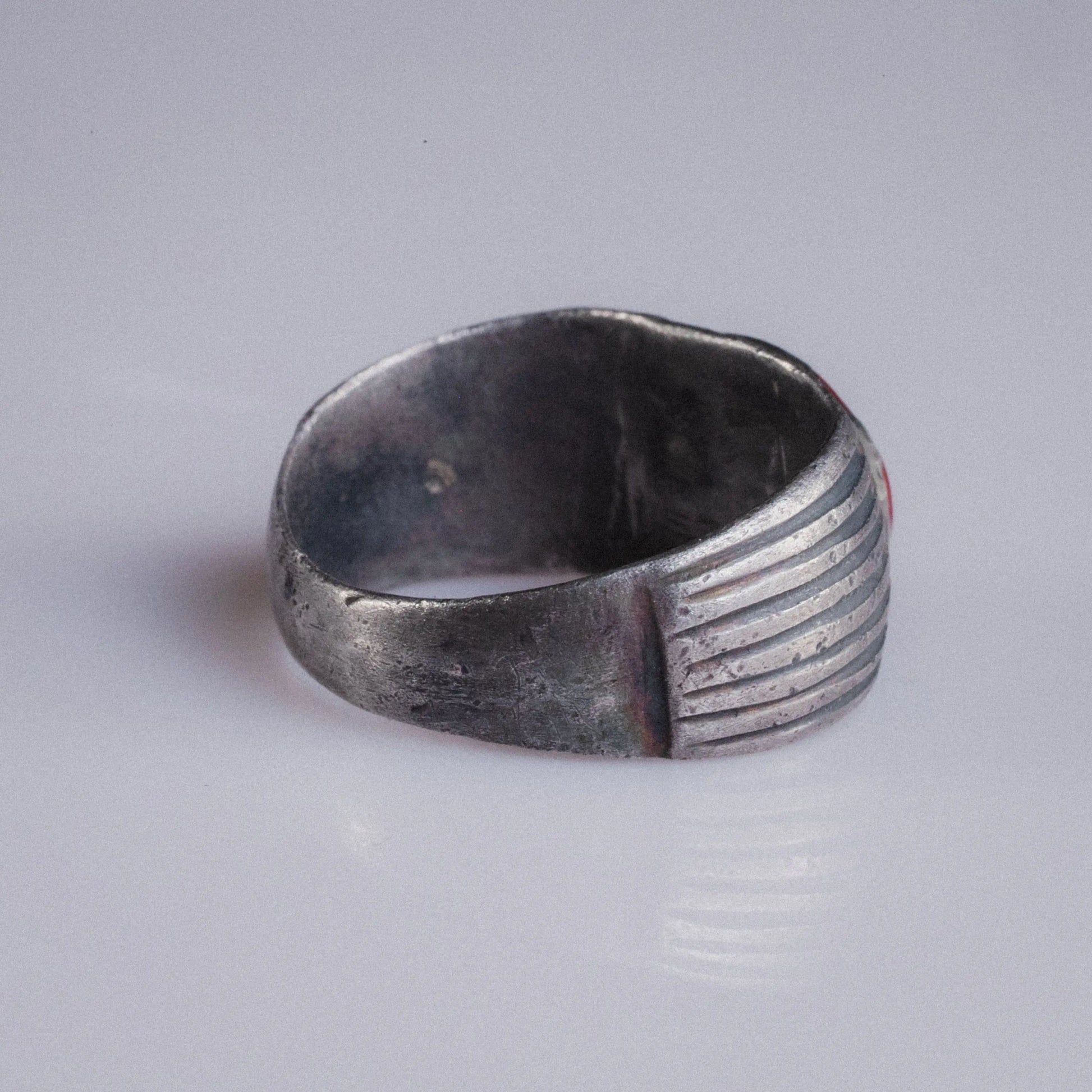 Eastern Roman / Sasanian Silver Ring with Red Jasper Intaglio – “Leo Astralis” (5th–6th c. AD) – EU 59 / US 9 - Aurora Antiqua