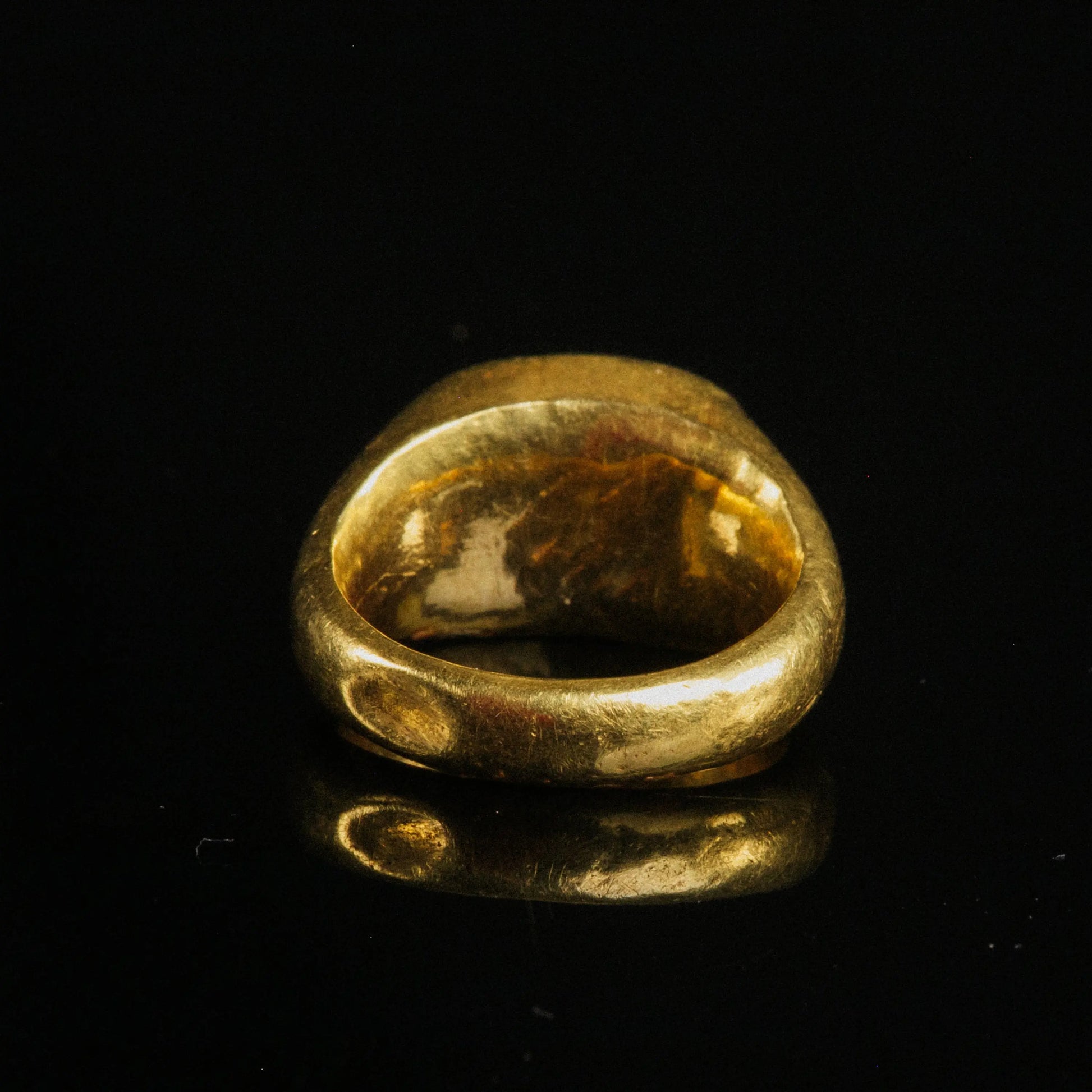 Byzantine Gold Ring with Banded Agate Cabochon – “Anastasius” (6th c. AD) – EU 50 / US 5.25 Aurora Antiqua