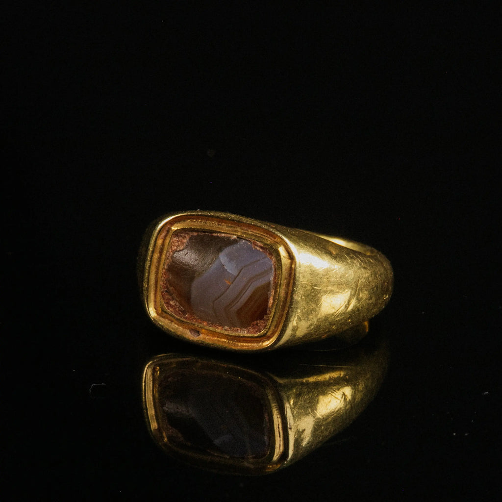 Byzantine Gold Ring with Banded Agate Cabochon – “Anastasius” (6th c. AD) – EU 50 / US 5.25 Aurora Antiqua