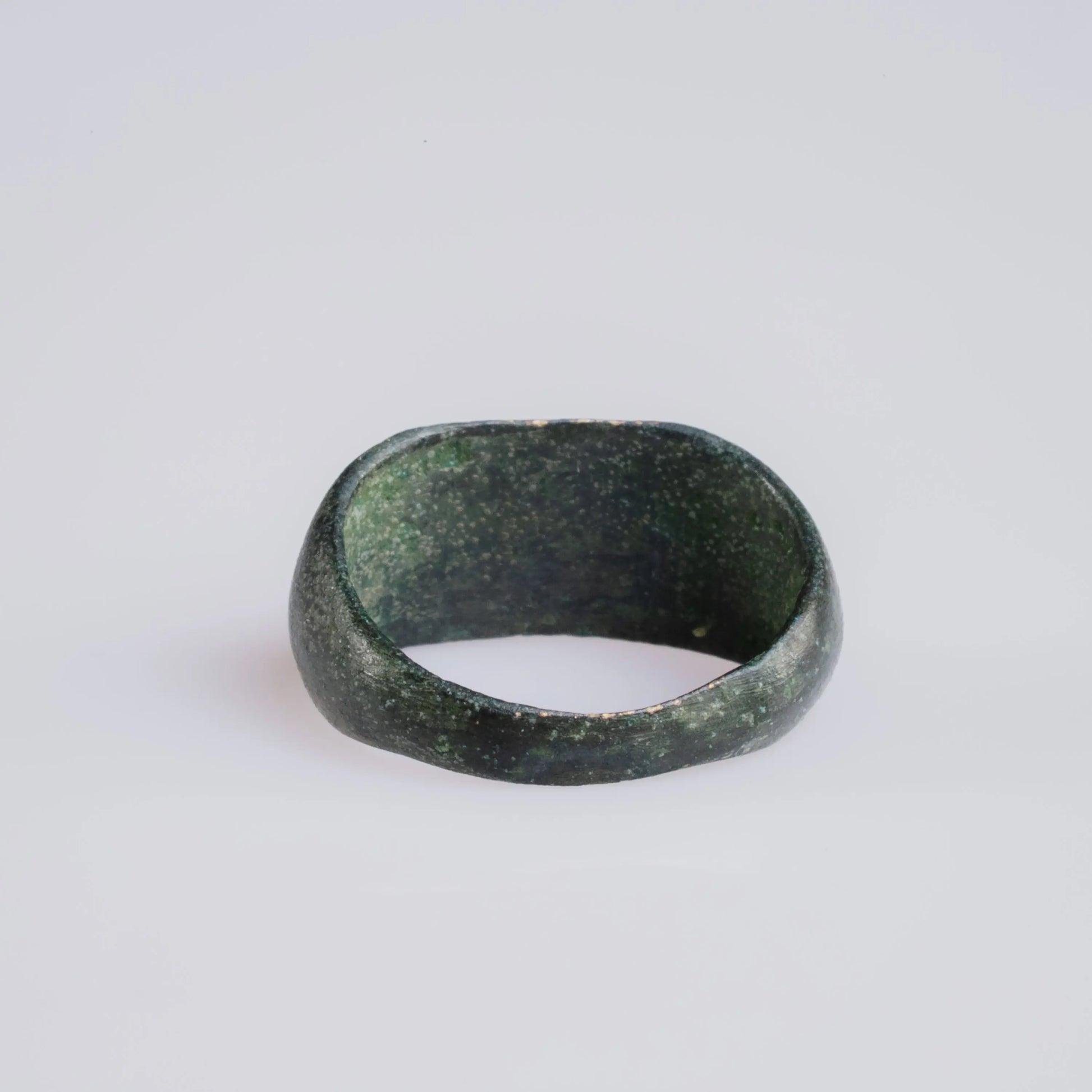 Roman Bronze Signet Ring with Horse Motif – “Equus Victor” (1st–3rd c. AD) – EU 47 / US 4.75 Aurora Antiqua