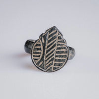 Medieval Bronze Ring with Leaf-Patterned Bezel – “Matthias” (11th–14th c. AD) – EU 55 / US 7.25 Aurora Antiqua