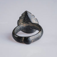 Medieval Bronze Ring with Leaf-Patterned Bezel – “Matthias” (11th–14th c. AD) – EU 55 / US 7.25 Aurora Antiqua