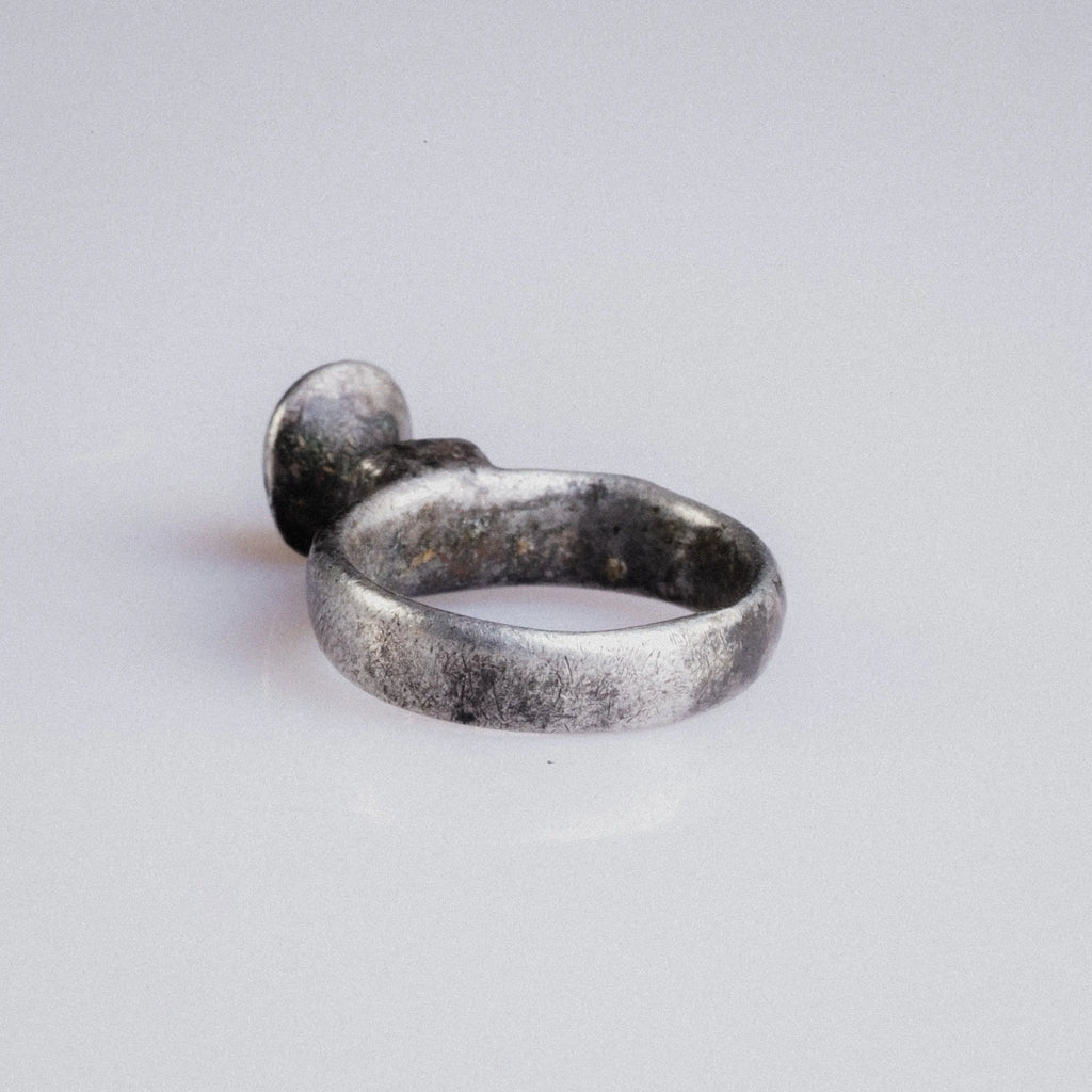 Medieval Silver Ring with Button Bezel – “Oswin” (9th–11th c. AD) – EU 47 / US 4.75 Aurora Antiqua
