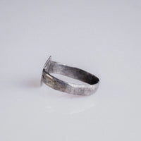 Medieval Silver Ring with Tear-Shaped Bezel – “Eadric” (9th–12th c. AD) – EU 49 / US 5 Aurora Antiqua