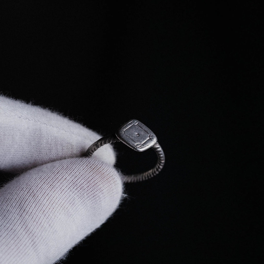 Early Medieval Silver Ring with Square Bezel – “Crescent” (7th–10th c. AD) – EU 58 / US 8.25 Aurora Antiqua