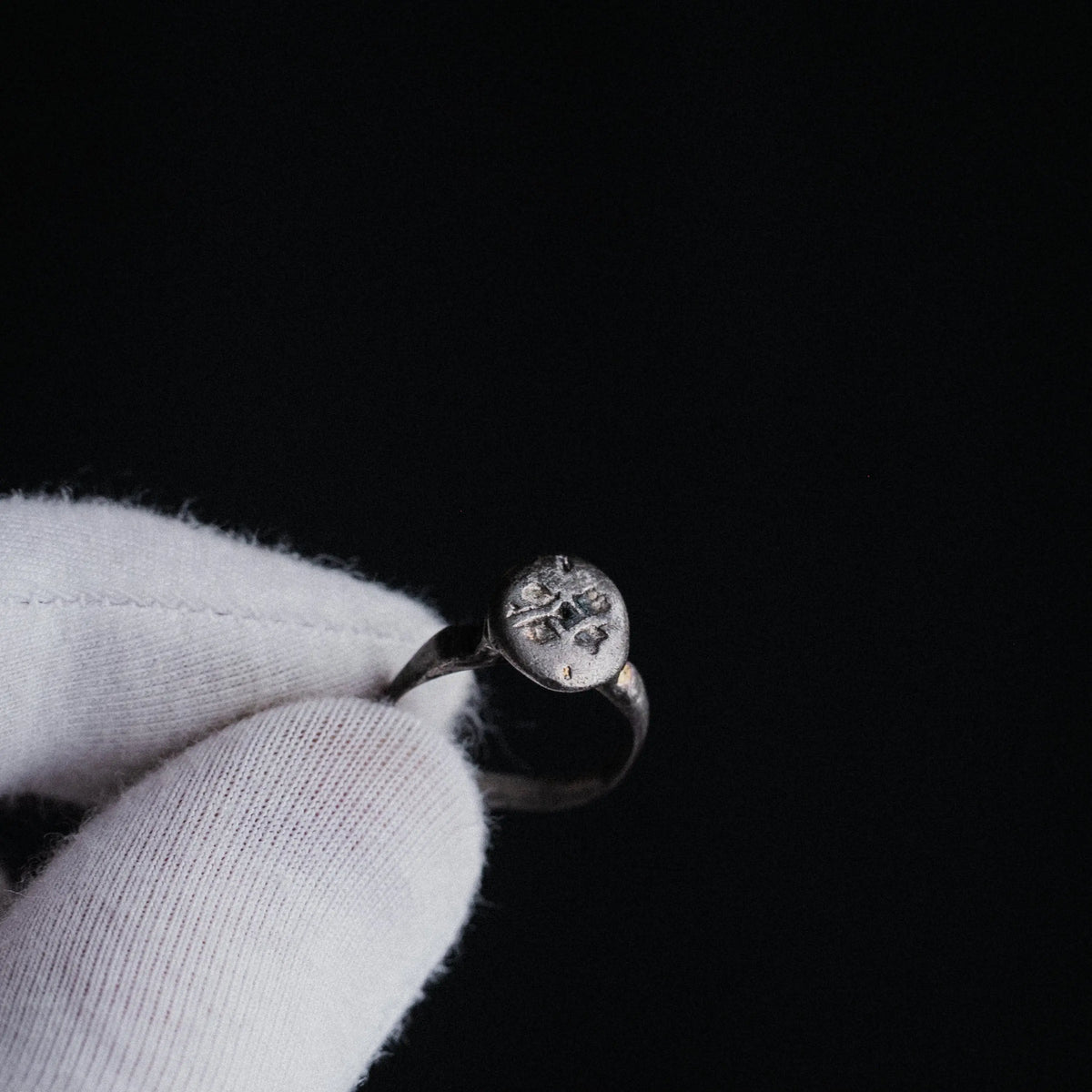 Medieval Silver Ring 'Ward' (9th-12th c. AD) EU 51/US 5.75