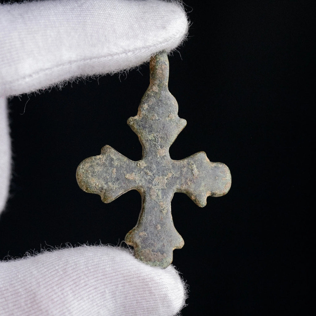 Medieval Bronze Cross Pendant – “Oswin” (11th–13th c. AD) Aurora Antiqua