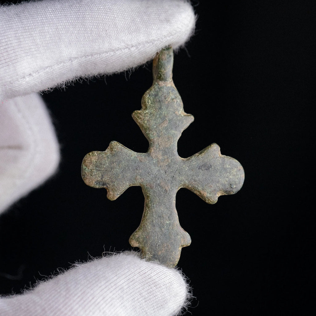 Medieval Bronze Cross Pendant – “Oswin” (11th–13th c. AD) Aurora Antiqua