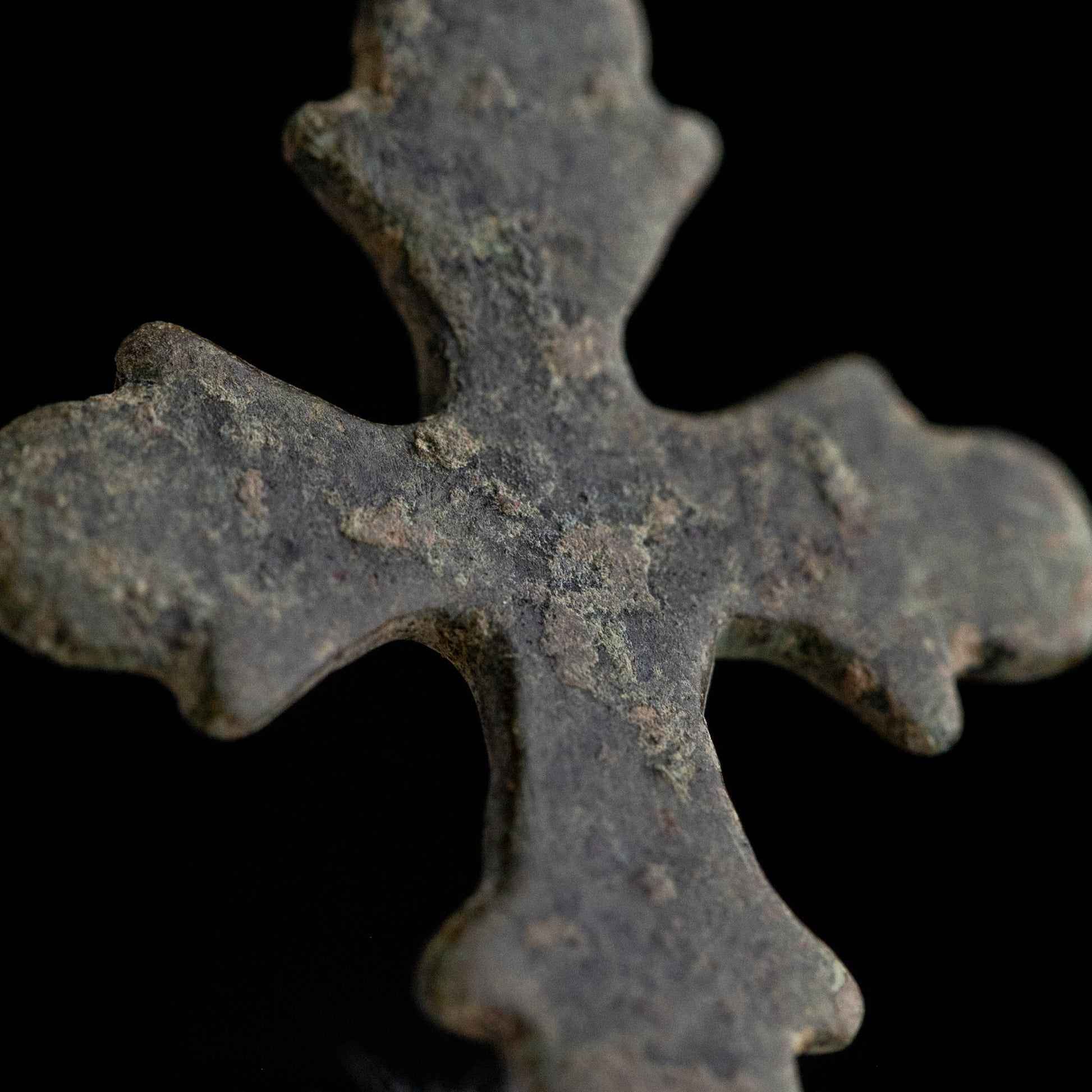 Medieval Bronze Cross Pendant – “Oswin” (11th–13th c. AD) Aurora Antiqua