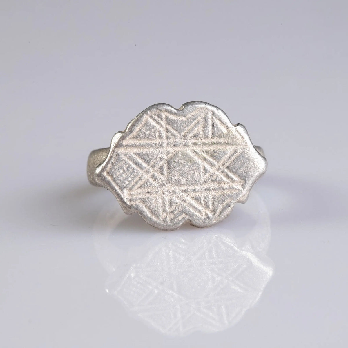 Medieval Silver Ring 'Ivor' (12th-14th c. AD) EU 55/US 7.25