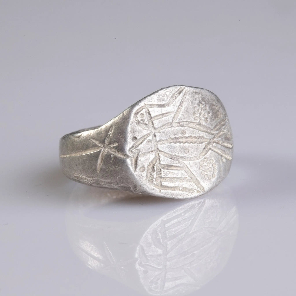Medieval Silver Ring with Eagle Motif – “Hadric” (13th–15th c. AD) – EU 59 / US 8.75 Aurora Antiqua