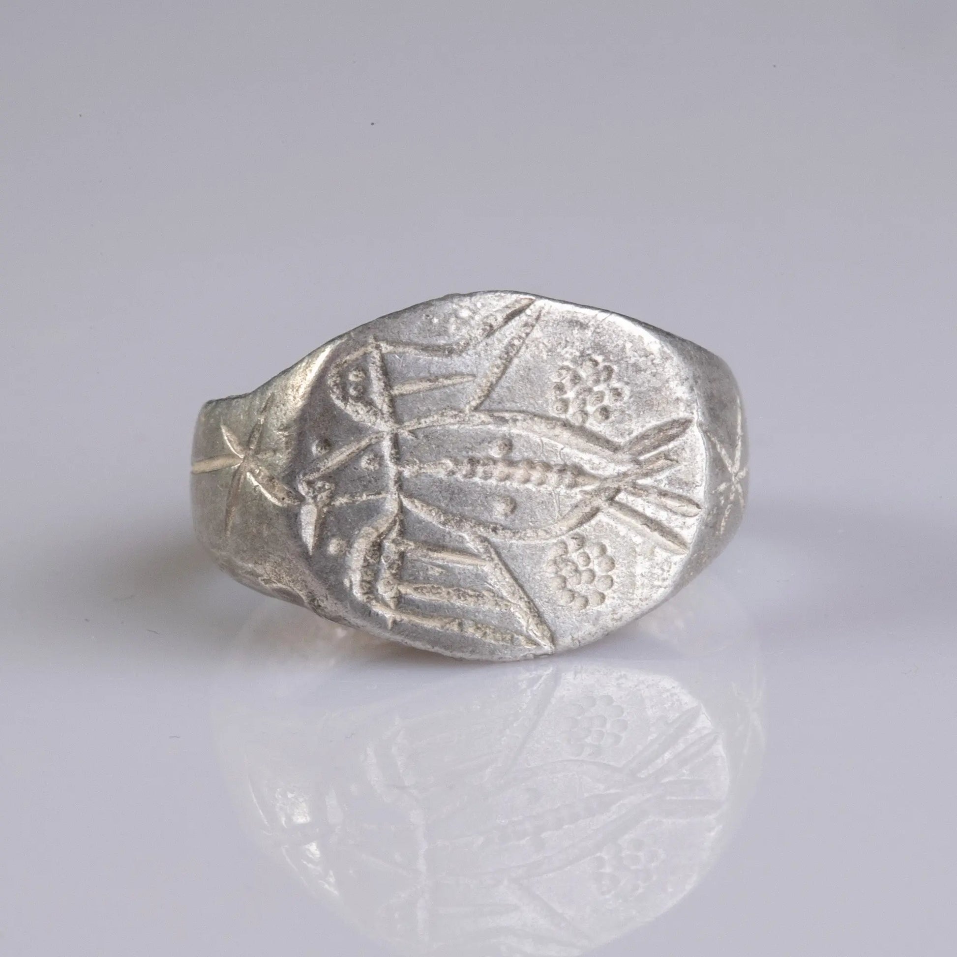 Medieval Silver Ring with Eagle Motif – “Hadric” (13th–15th c. AD) – EU 59 / US 8.75 Aurora Antiqua
