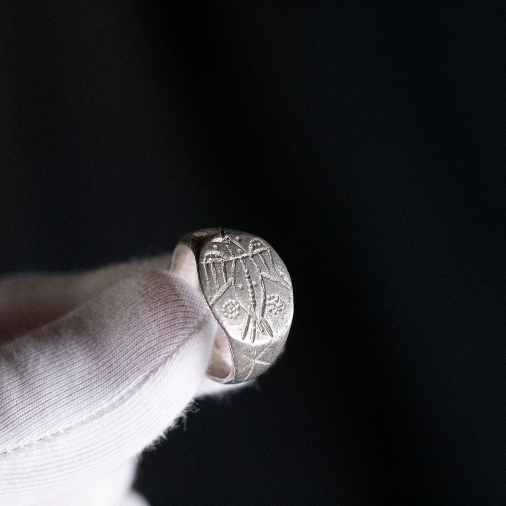 Medieval Silver Ring with Eagle Motif – “Hadric” (13th–15th c. AD) – EU 59 / US 8.75 Aurora Antiqua