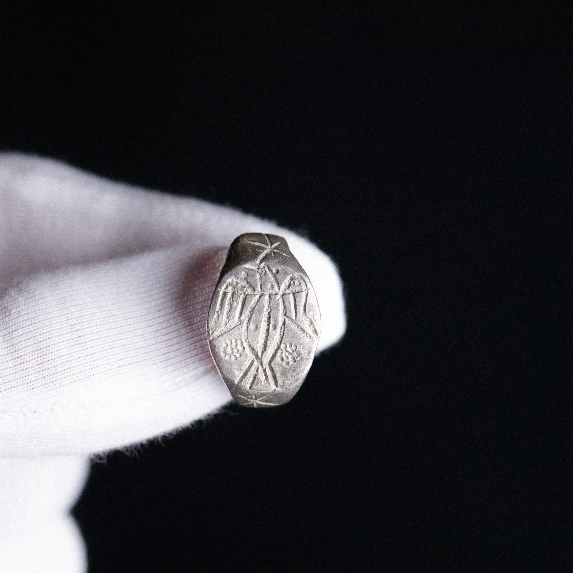 Medieval Silver Ring with Eagle Motif – “Hadric” (13th–15th c. AD) – EU 59 / US 8.75 Aurora Antiqua