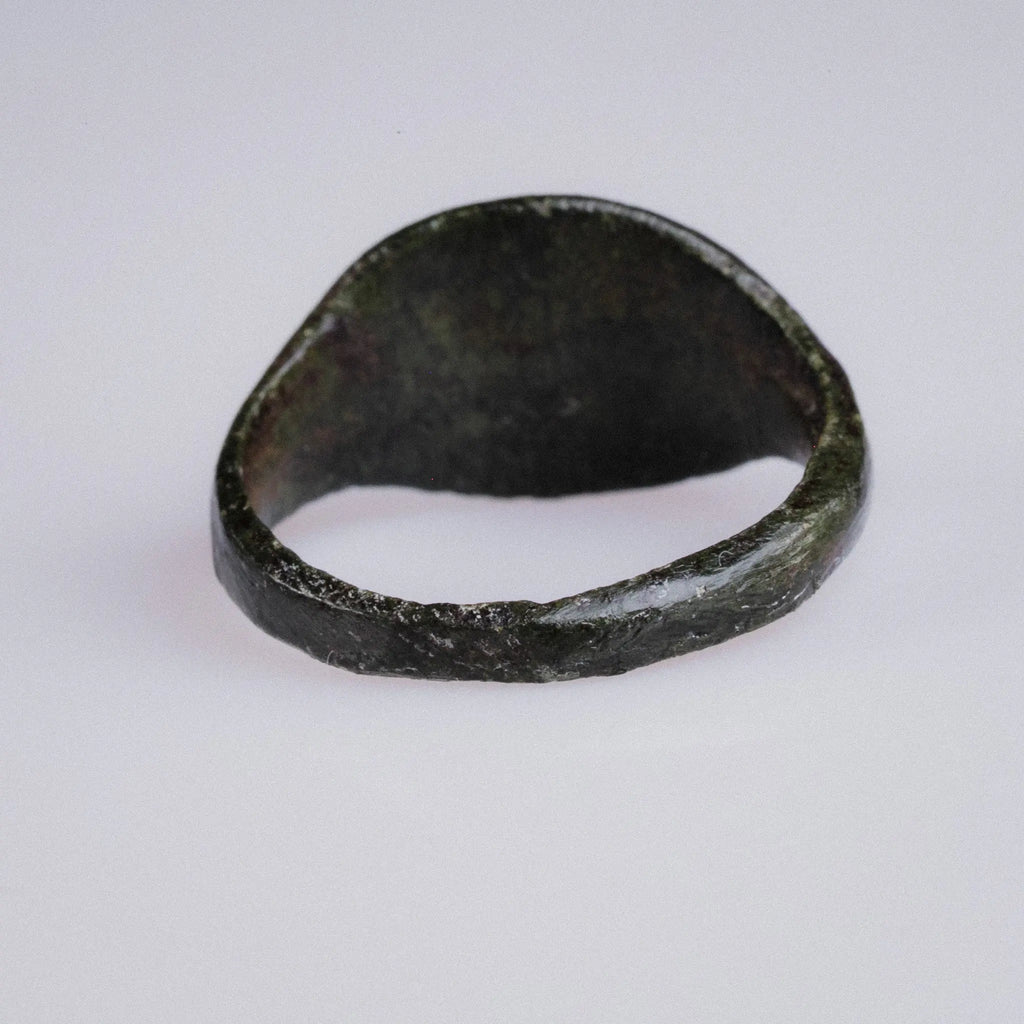 Medieval European Bronze Signet Ring with Bird Motif – “Eadric” (12th–15th c. AD) – EU 51 / US 5.75 Aurora Antiqua