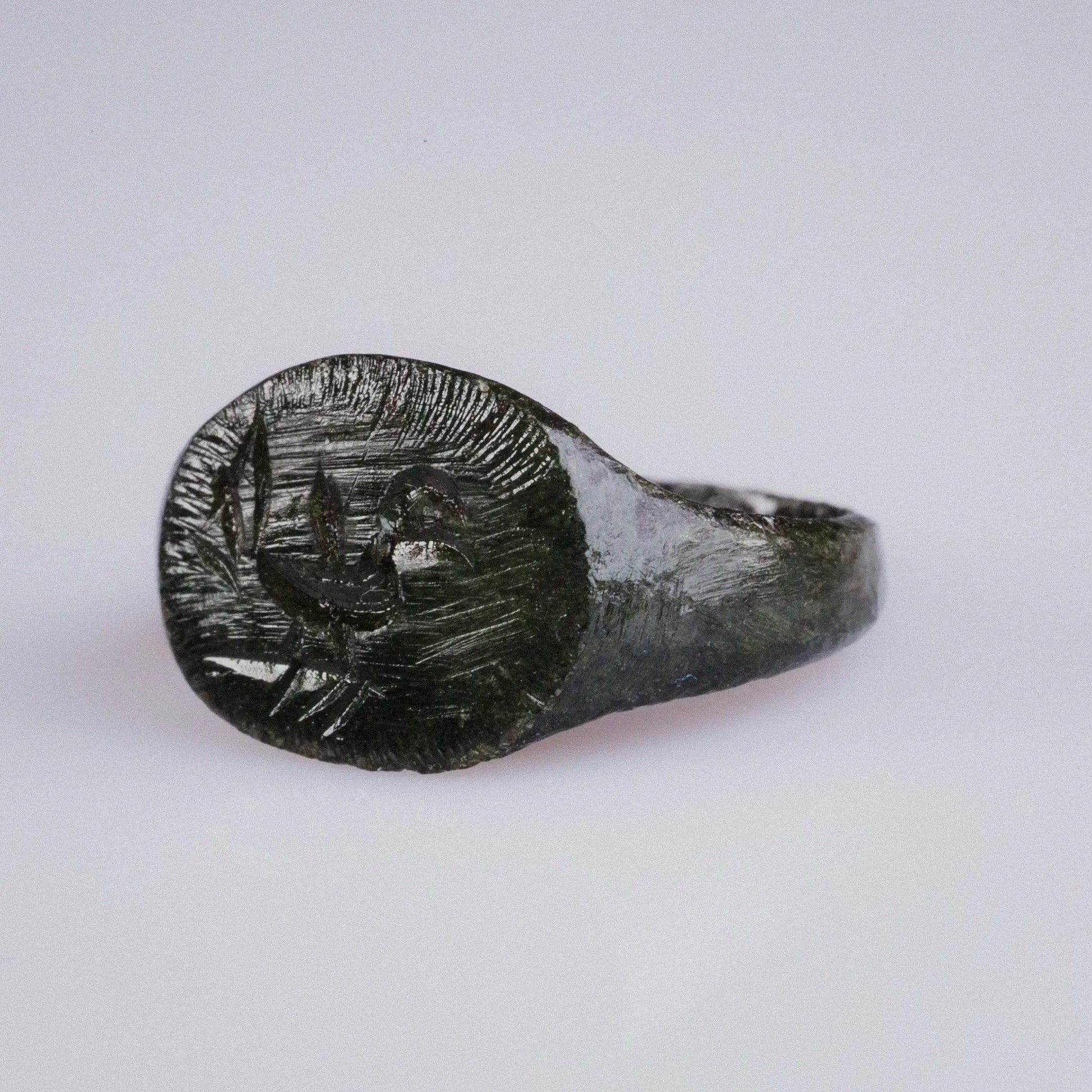 Medieval European Bronze Signet Ring with Bird Motif – “Eadric” (12th–15th c. AD) – EU 51 / US 5.75 Aurora Antiqua