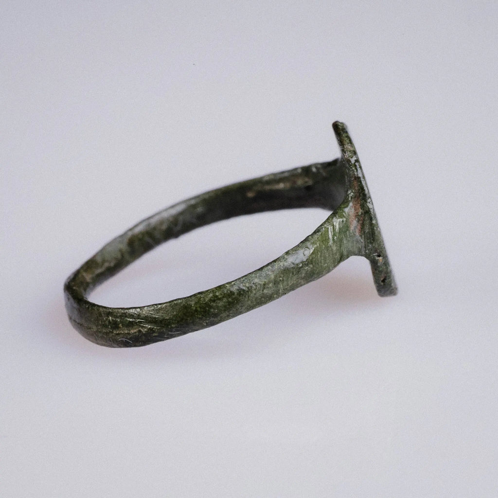 Medieval European Bronze Signet Ring with Bird Motif – “Osbert” (12th–15th c. AD) – EU 52 / US 6.25 Aurora Antiqua