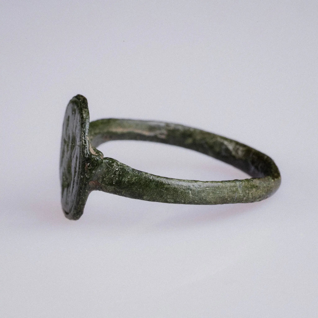 Medieval European Bronze Signet Ring with Bird Motif – “Osbert” (12th–15th c. AD) – EU 52 / US 6.25 Aurora Antiqua