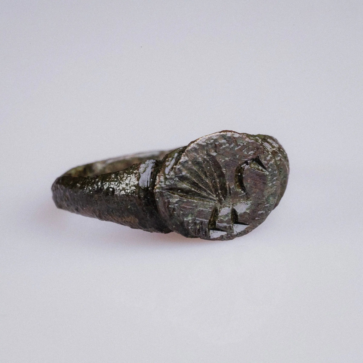 Medieval Bronze Signet Ring 'Alard' (12th-15th c. AD) EU 52/US 6.25