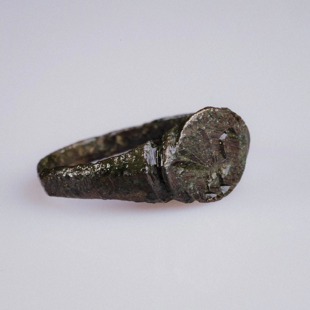 Medieval European Bronze Signet Ring with Bird Motif – “Alard” (12th–15th c. AD) – EU 52 / US 6.25 Aurora Antiqua
