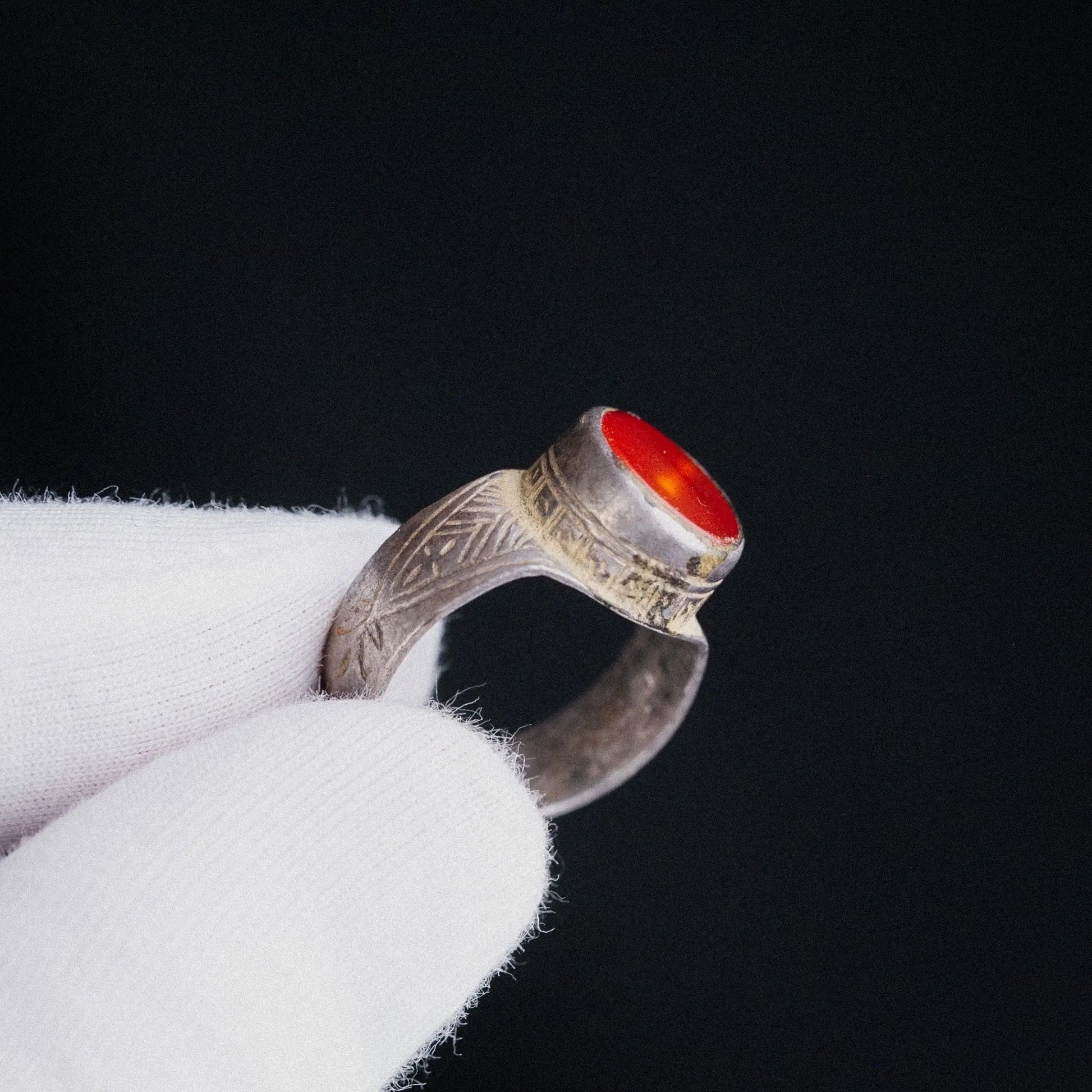 Byzantine Silver Ring with Carnelian Cabochon – “Nikephoros” (9th–10th c. CE) – EU 59 / US 8.75 Aurora Antiqua