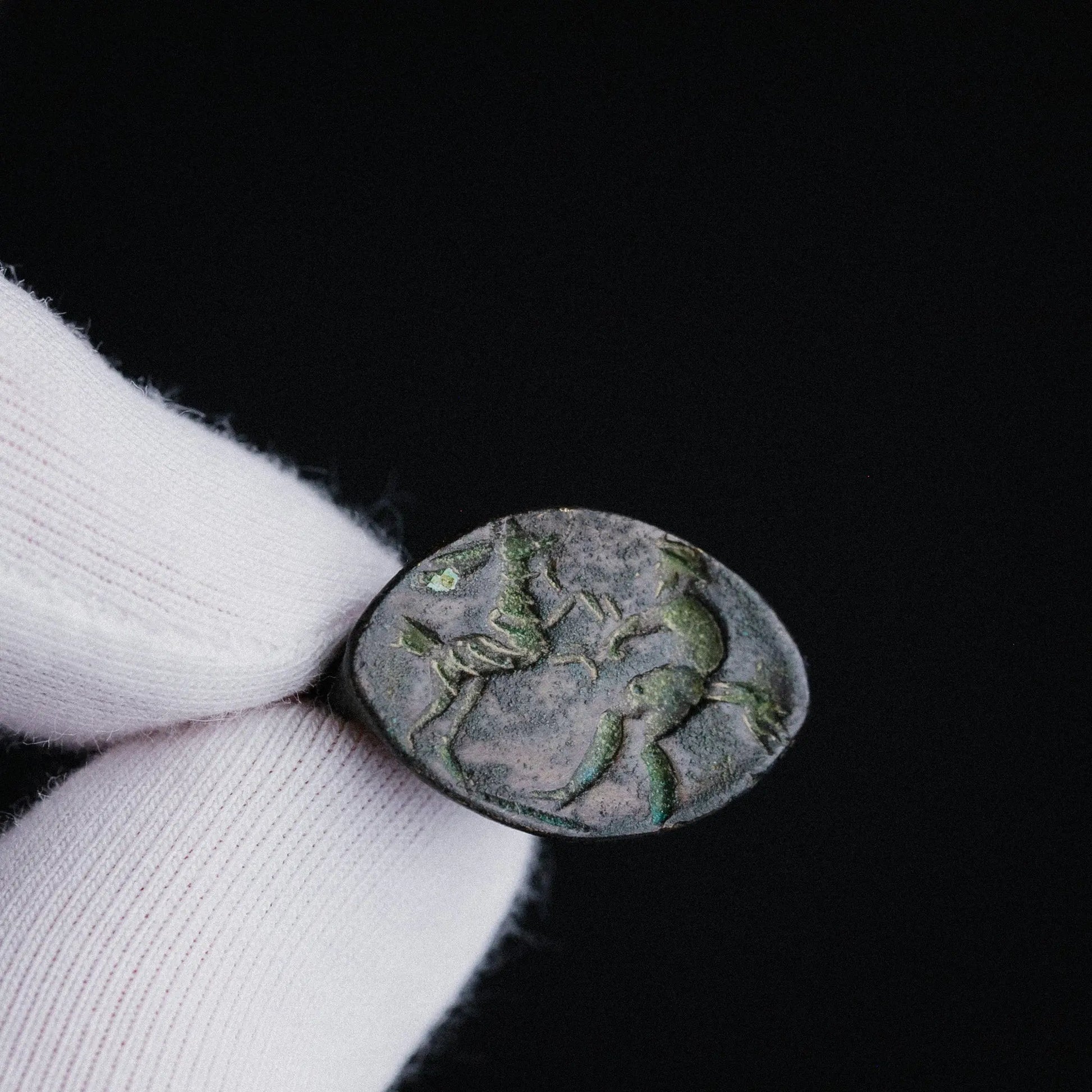 Roman Provincial Bronze Seal Ring with Horse and Figure – “Equus” (1st BCE–2nd CE) – EU 55 / US 7.25 Aurora Antiqua