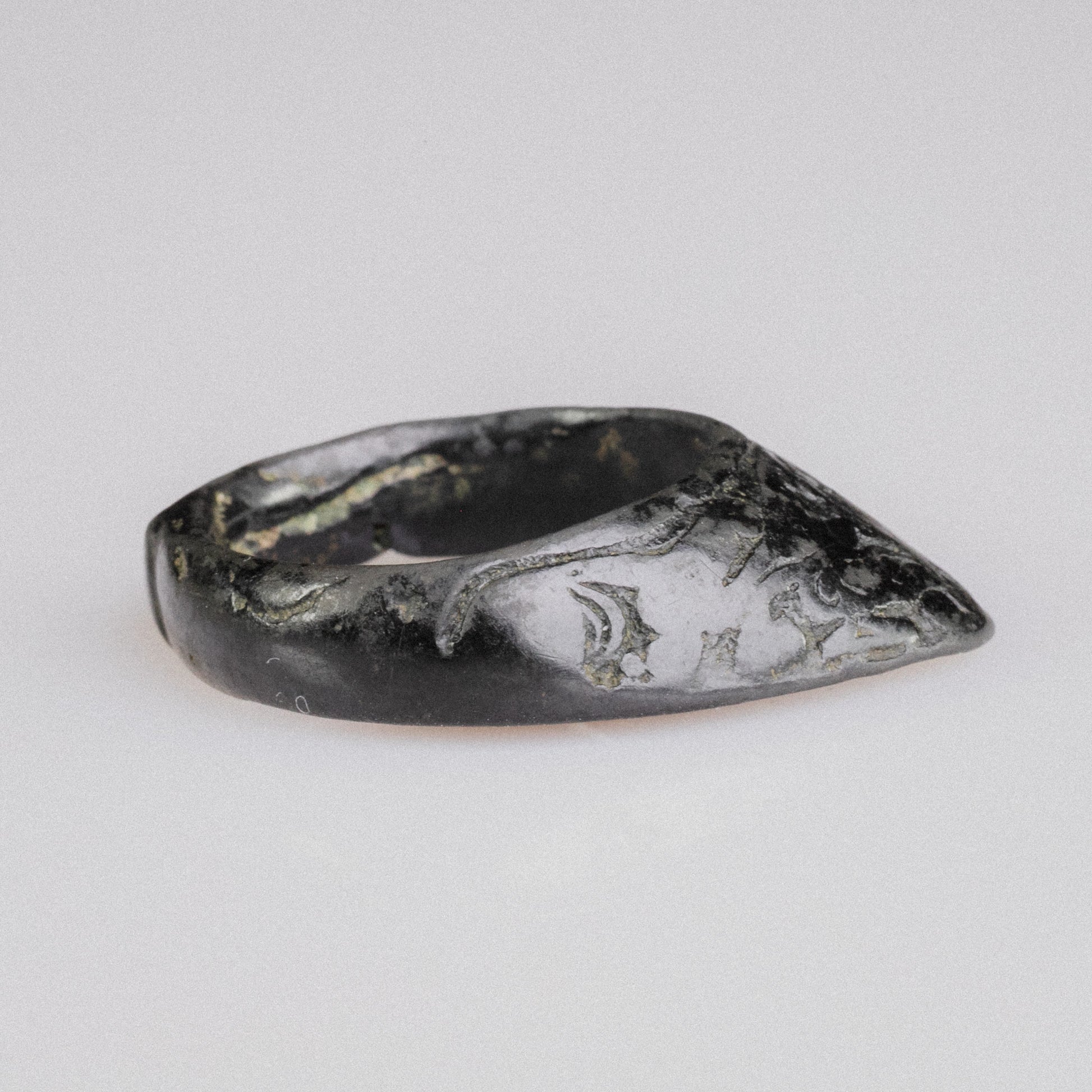 Medieval Bronze Archer’s Thumb Ring – “Sagitta” (11th–12th CE) – EU 67 / US 12.75