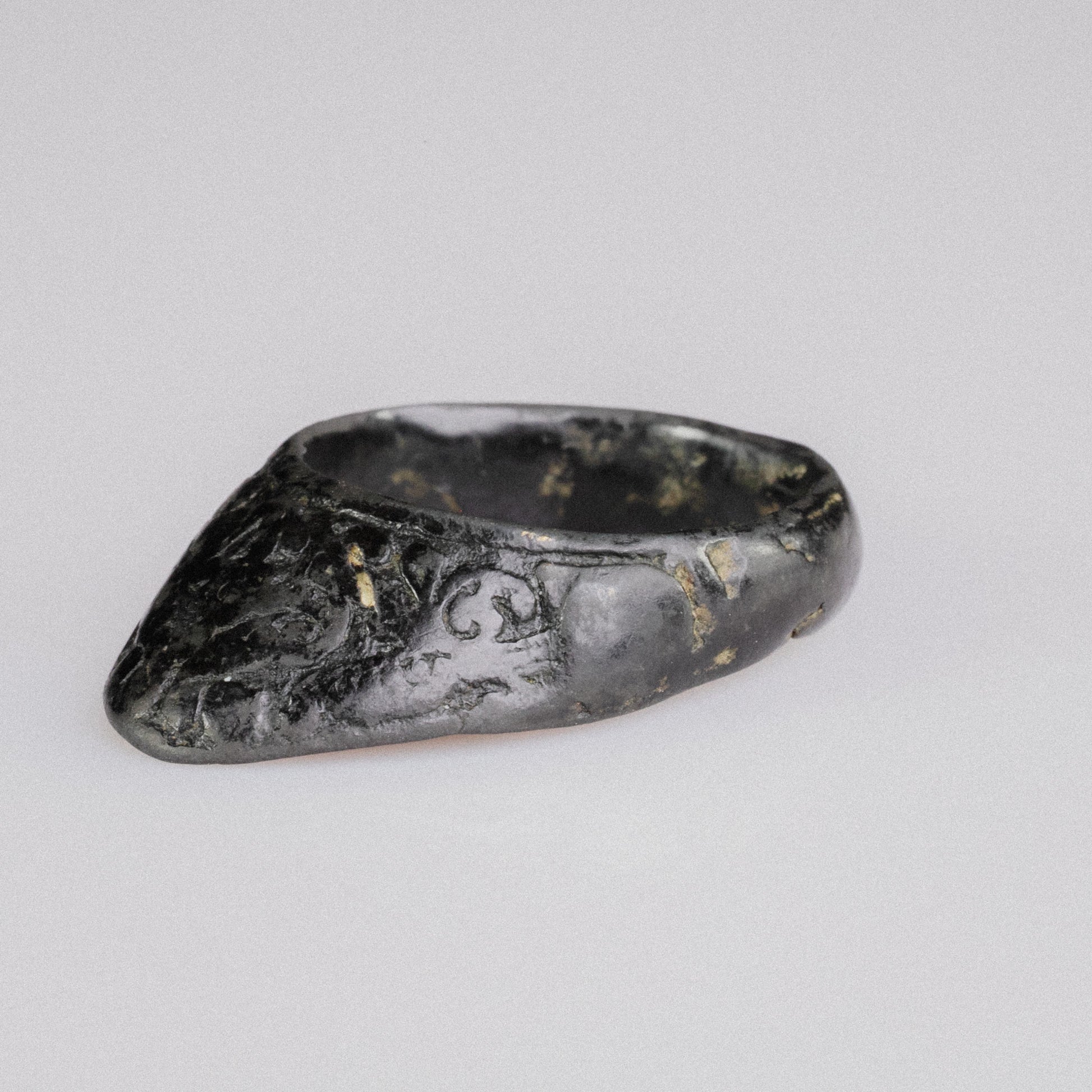 Medieval Bronze Archer’s Thumb Ring – “Sagitta” (11th–12th CE) – EU 67 / US 12.75