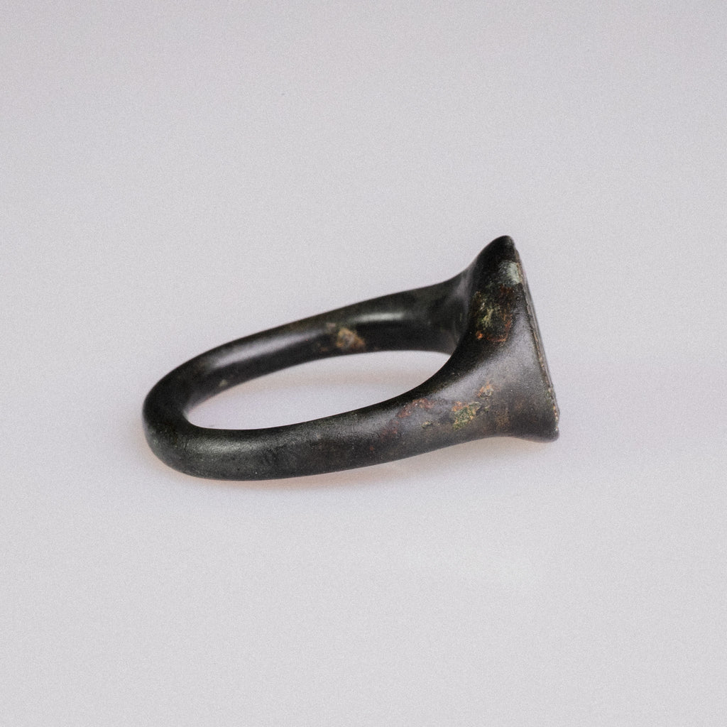 Renaissance Bronze Heraldic Signet Ring – “Valerius” (16th CE) – EU 59 / US 8.75