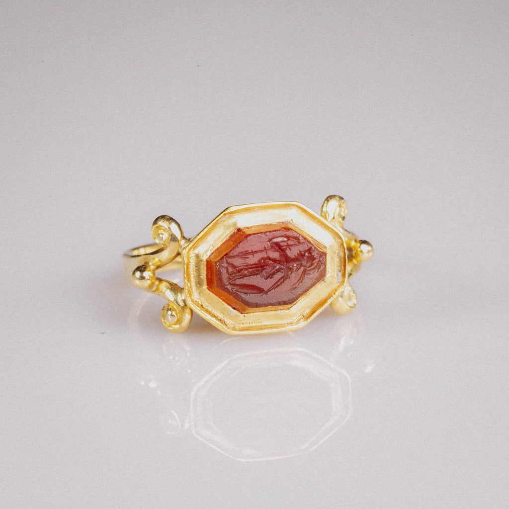 Roman Carnelian Intaglio Ring of Minerva in Victorian Gold Mount – “Minerva” (2nd–3rd CE, Mount 19th CE) – EU 61 / US 8.75