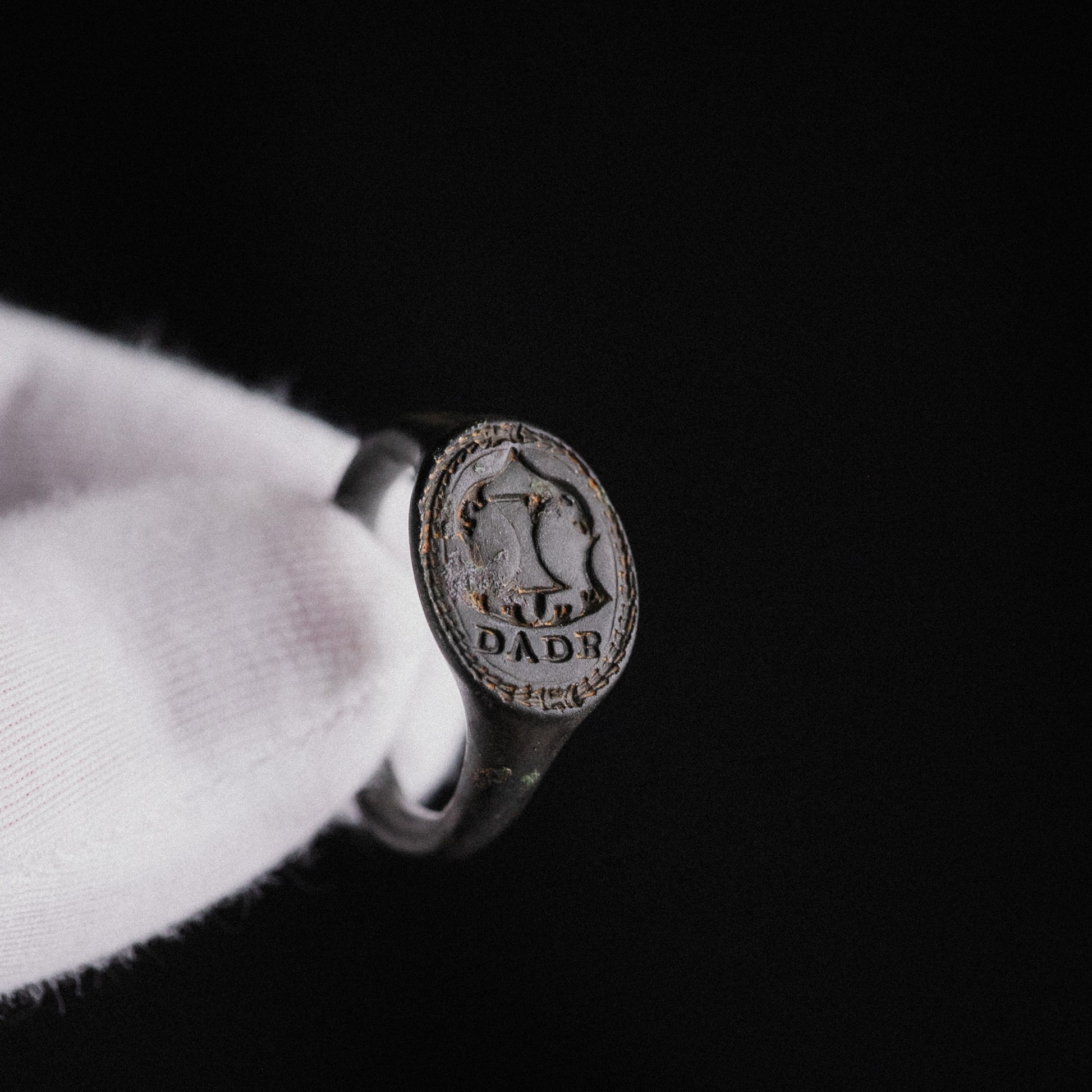 Renaissance Bronze Heraldic Signet Ring – “Valerius” (16th CE) – EU 59 / US 8.75