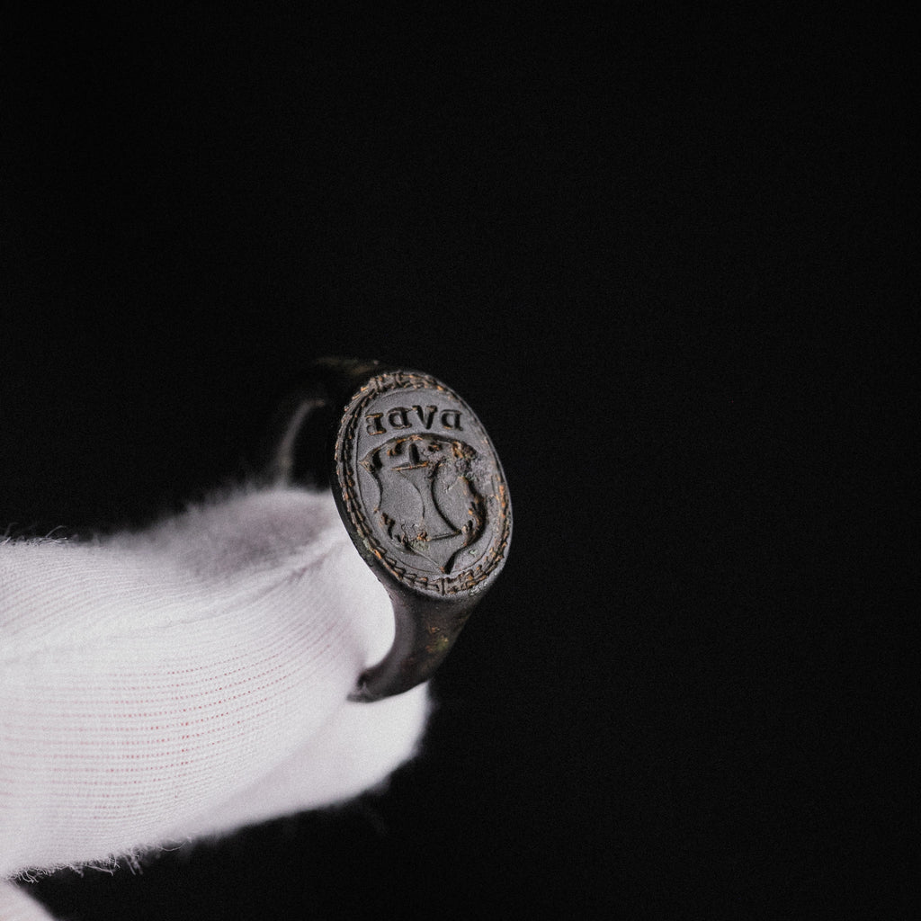 Renaissance Bronze Heraldic Signet Ring – “Valerius” (16th CE) – EU 59 / US 8.75