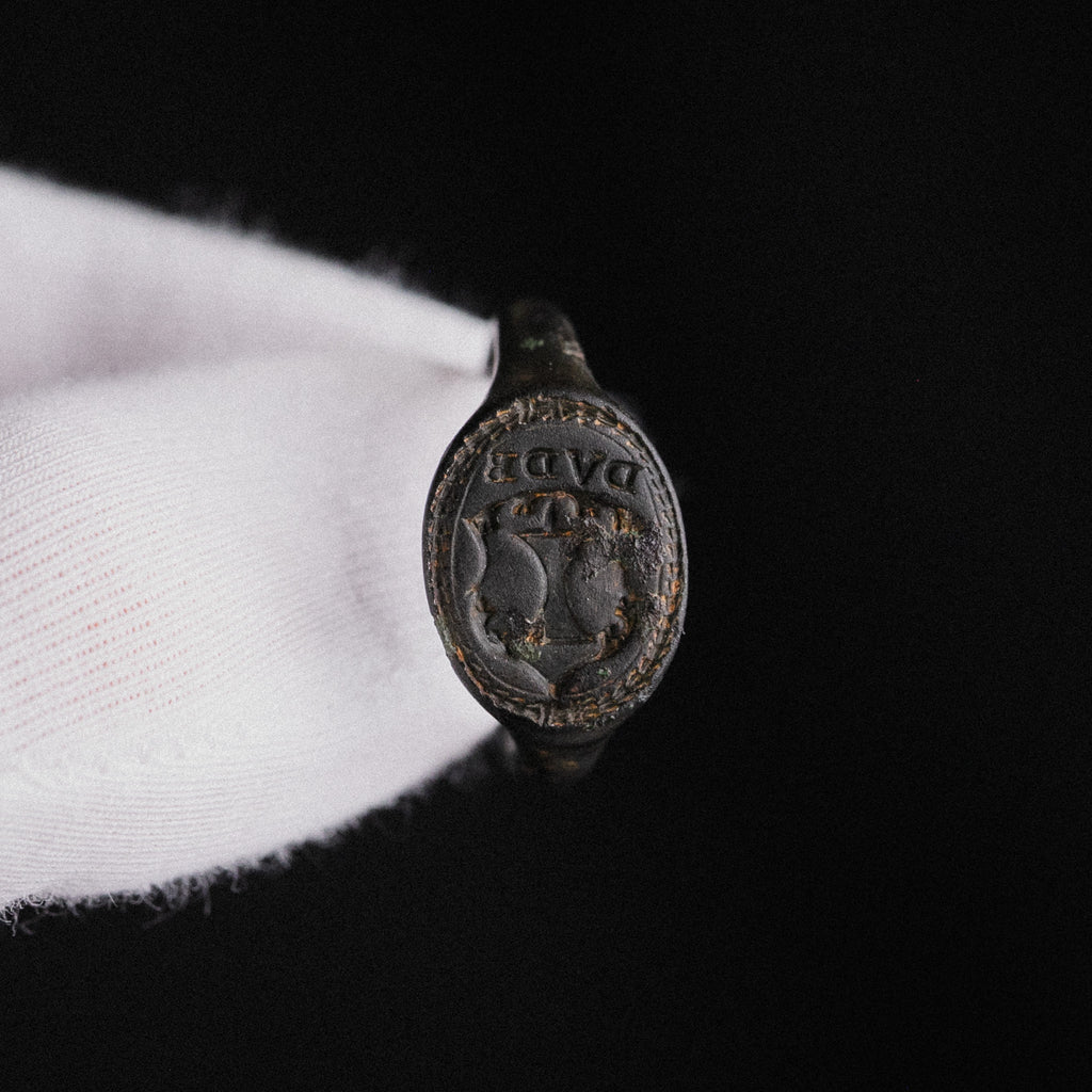 Renaissance Bronze Heraldic Signet Ring – “Valerius” (16th CE) – EU 59 / US 8.75