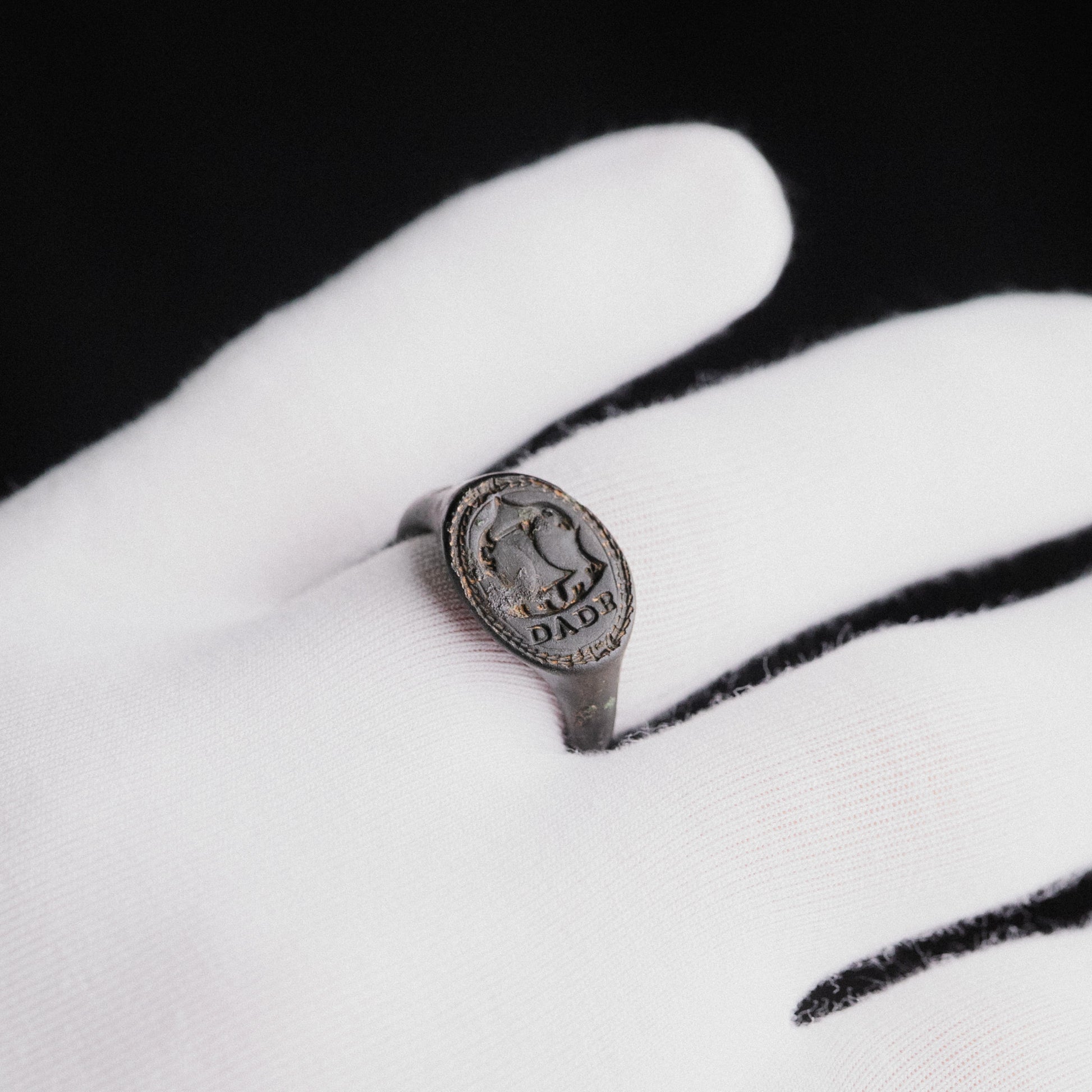 Renaissance Bronze Heraldic Signet Ring – “Valerius” (16th CE) – EU 59 / US 8.75