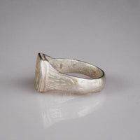 Medieval Silver Signet Ring with Quatrefoil Motif – 'Quaternus' (12th–14th Ce) — view 5