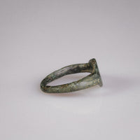 Roman Bronze Legionary Ring with Numeral VII – 'Septimus' (1st–3rd CE) — view 3