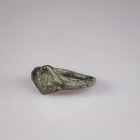 Roman Bronze Legionary Ring with Numeral VII – 'Septimus' (1st–3rd CE) — view 6