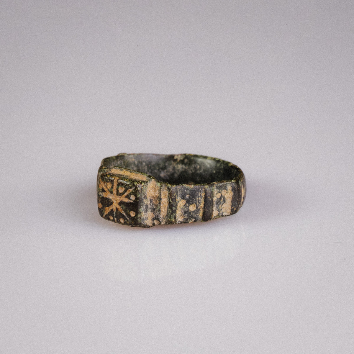 Medieval Bronze Seal Ring 'Bellator' (11th-13th CE) EU 53/US 6.5