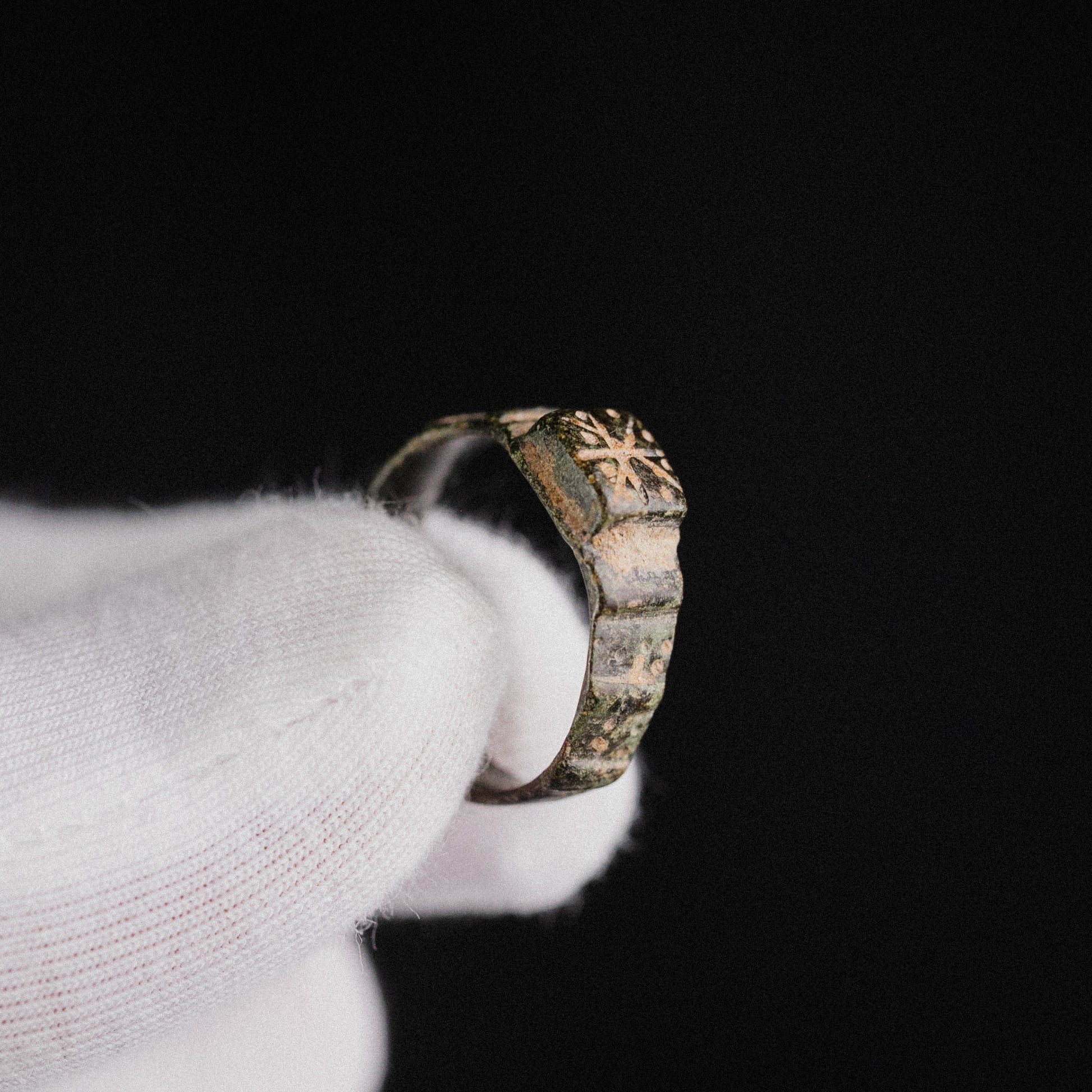 Medieval Bronze Military Seal Ring – “Bellator” (11th–13th CE) – EU 53 / US 6.5