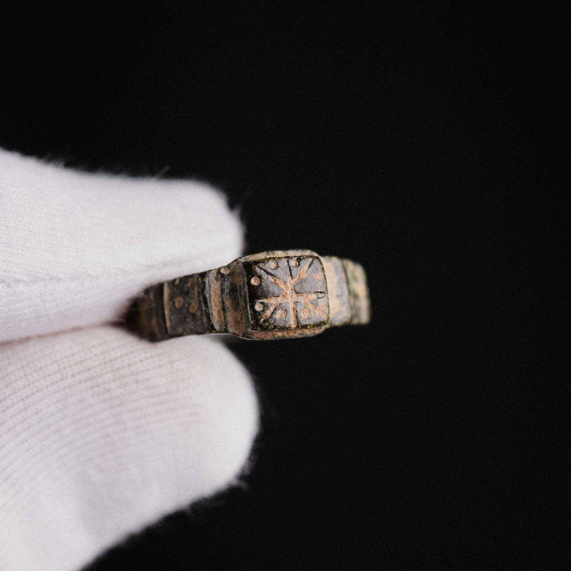 Medieval Bronze Military Seal Ring – “Bellator” (11th–13th CE) – EU 53 / US 6.5