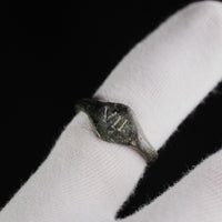 Roman Bronze Legionary Ring with Numeral VII – 'Septimus' (1st–3rd CE) — view 10