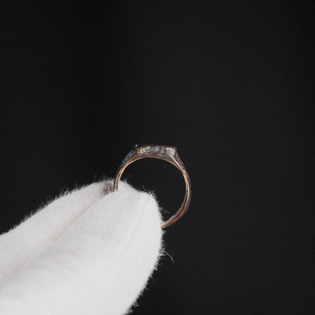 Medieval Bronze Geometric Signet Ring – “Intercisus” (9th–13th CE) – EU 52 / US 6.25