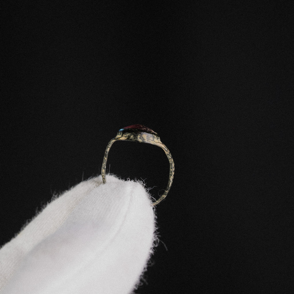 Medieval Bronze Ring with Red Glass Cabochon – “Carminis” (9th–14th CE) – EU 50 / US 5.25