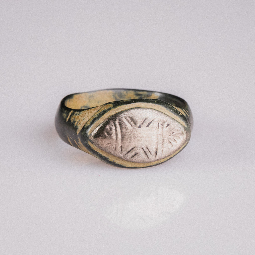 Medieval Bronze Geometric Signet Ring – “Radiatus” – Semi Restored (9th–13th CE) – EU 56 / US 7.75
