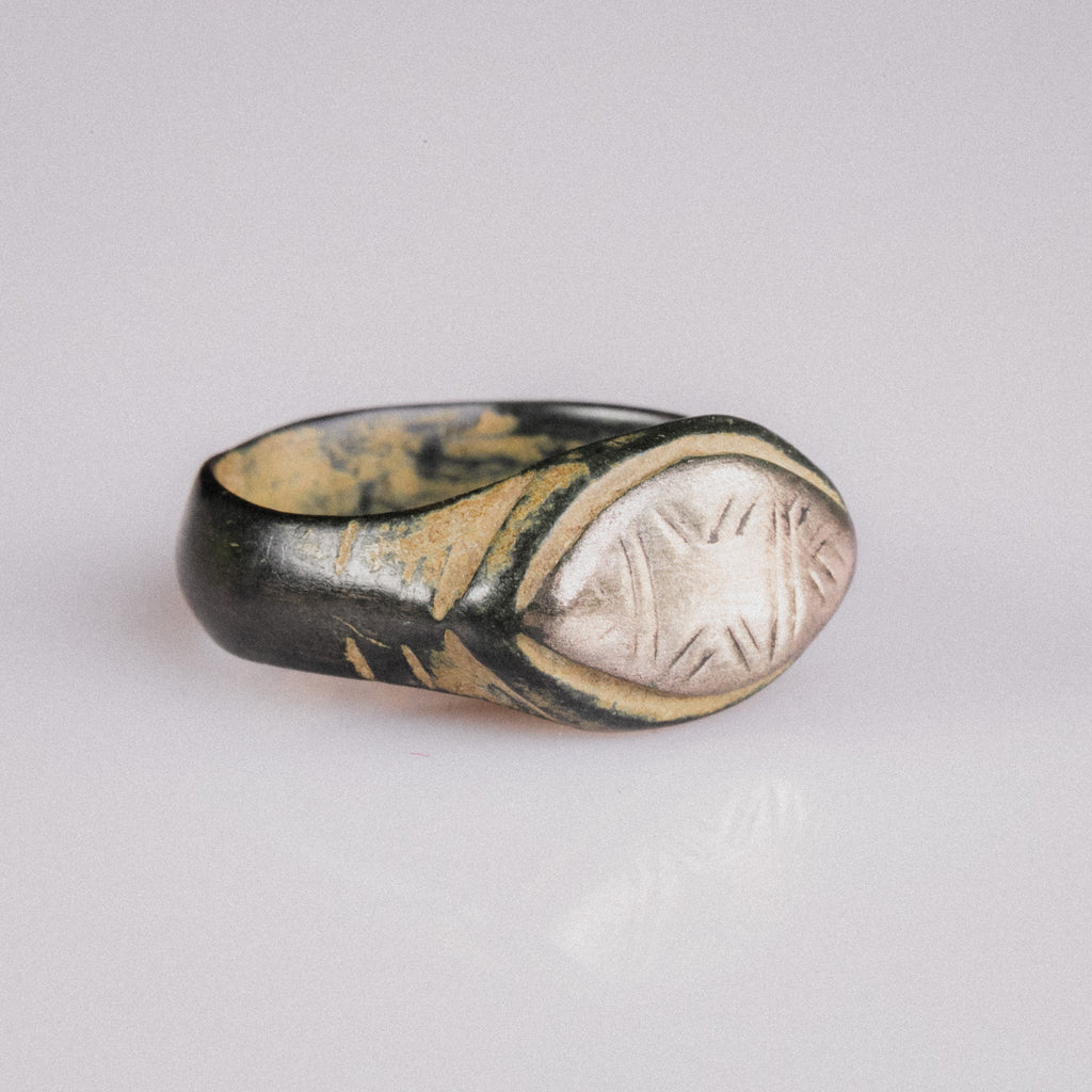 Medieval Bronze Geometric Signet Ring – “Radiatus” – Semi Restored (9th–13th CE) – EU 56 / US 7.75