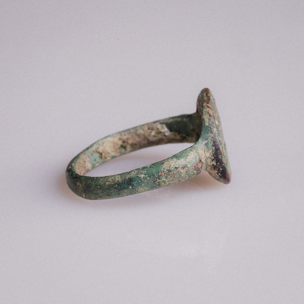 Late Roman to Early Medieval Bronze Star Signet Ring – “Stellatus” (3rd–6th CE) – EU 58 / US 8.5