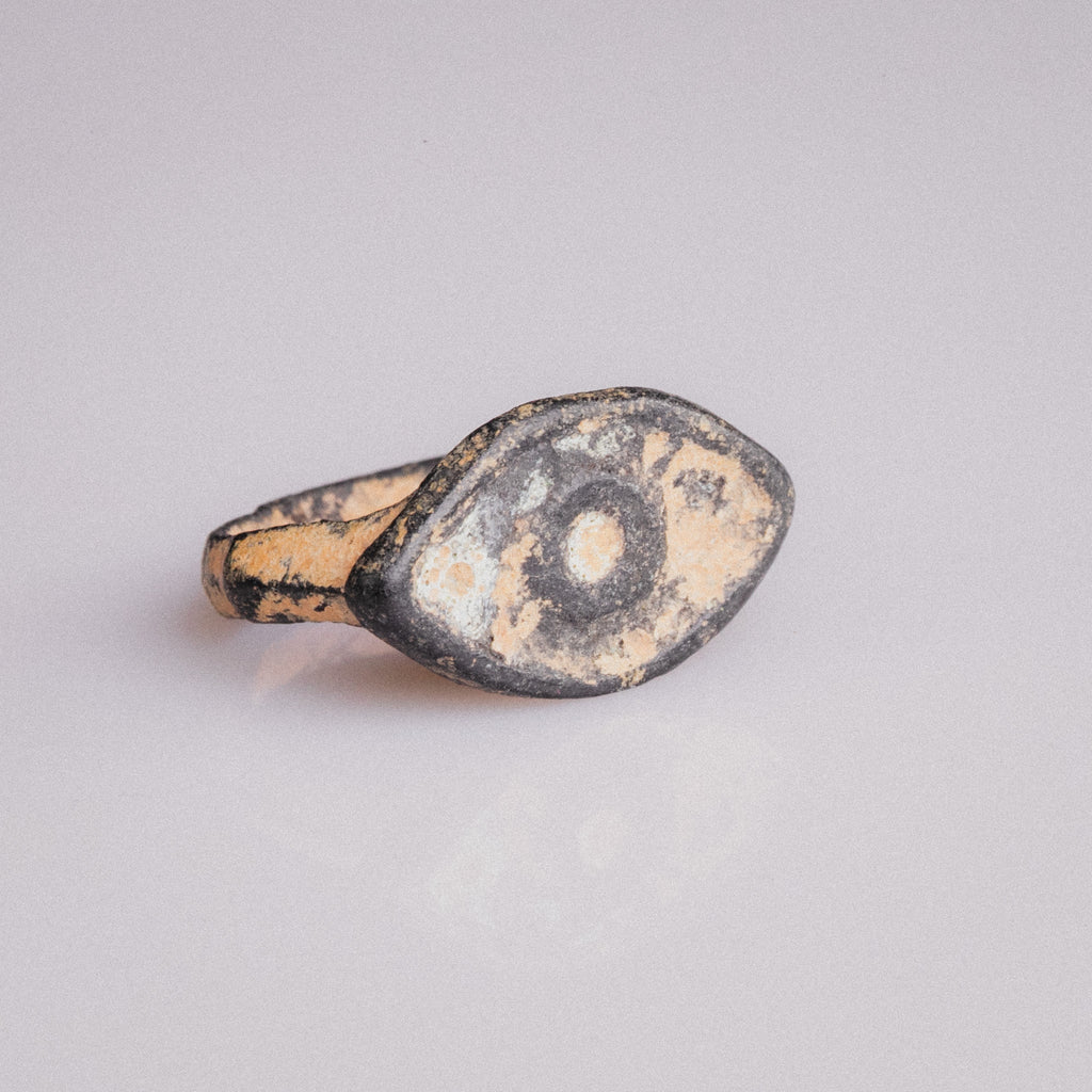 Late Roman Bronze Enamelled Signet Ring – “Orbiculus” (3rd–4th CE) – EU 50 / US 5.25