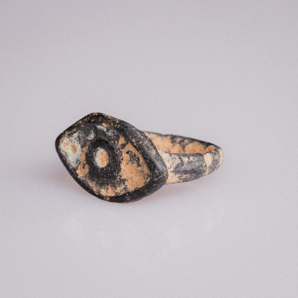 Late Roman Bronze Enamelled Signet Ring – “Orbiculus” (3rd–4th CE) – EU 50 / US 5.25