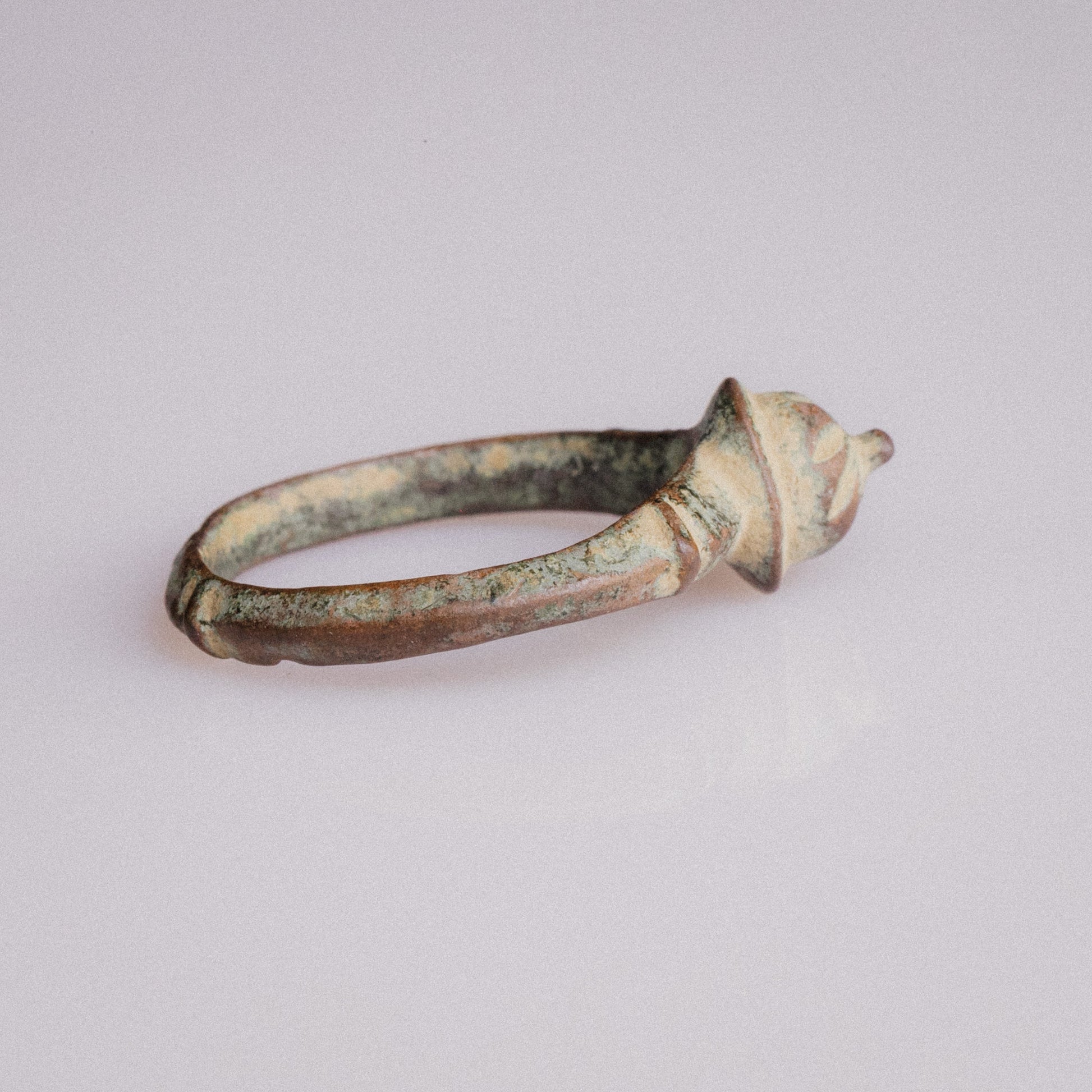 Early Medieval Bronze Star Signet Ring – “Turritus” (8th–10th CE) – EU 58 / US 8.5